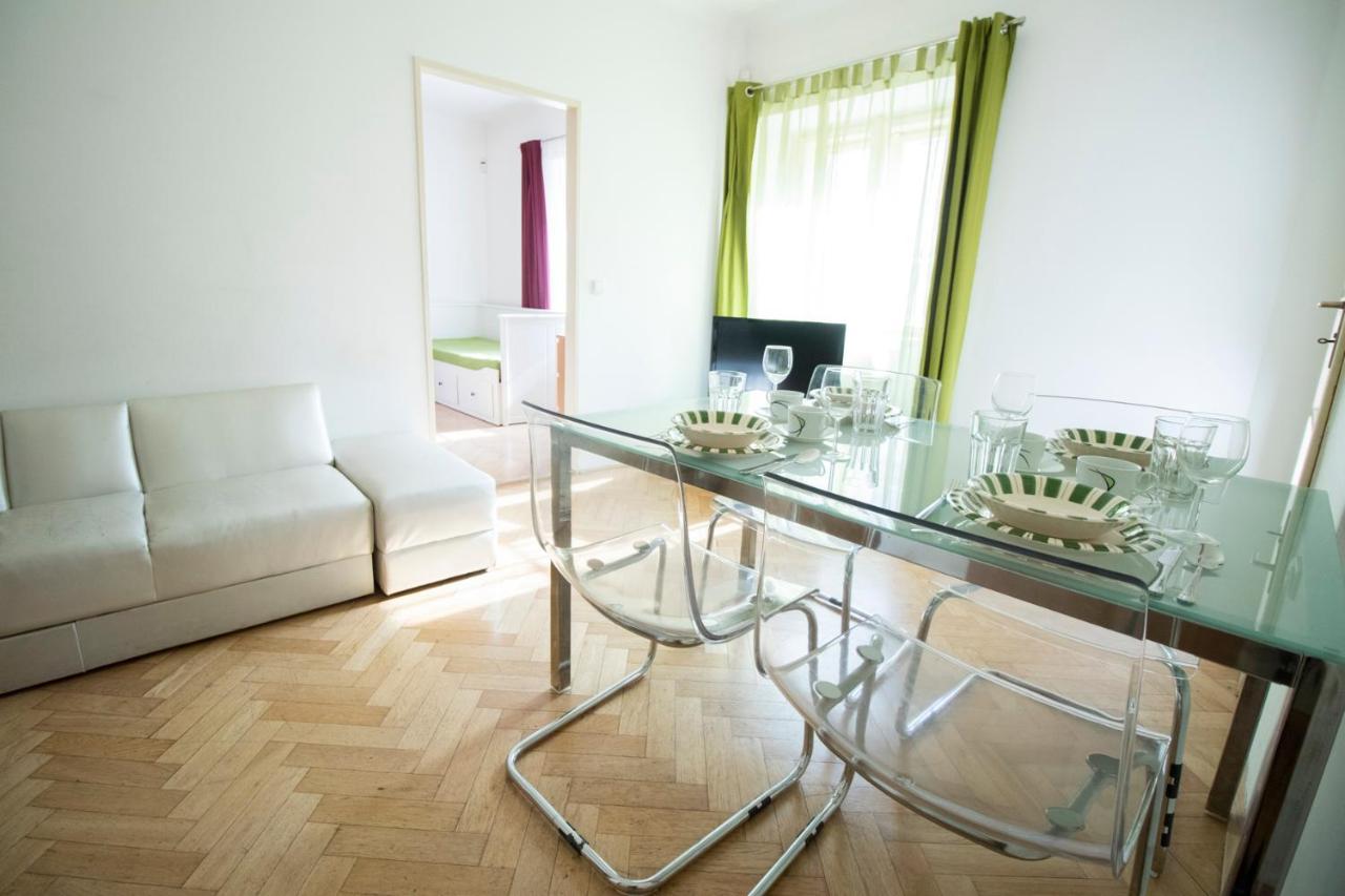 Apartments Old Town Square 27 Praga Zewnętrze zdjęcie